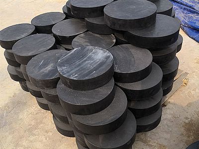 石景山板式橡胶支座由若干层橡胶片与薄钢板经加压硫化